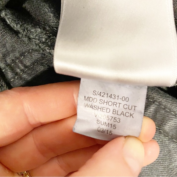 GAP | Slim Shorts in Washed Black, Cut-off Jean Short, Raw Hem Sz. 28 - Picture 7 of 7